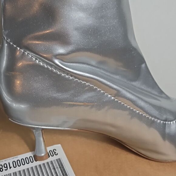 Urban Outfitters Silver Faux Leather Booties - Picture 3 of 12